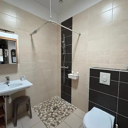 Hébergement de vacances Entre Nantes Et La Avec Jacuzzi, Jardin Et Vélos - Fr-1-306-1050
