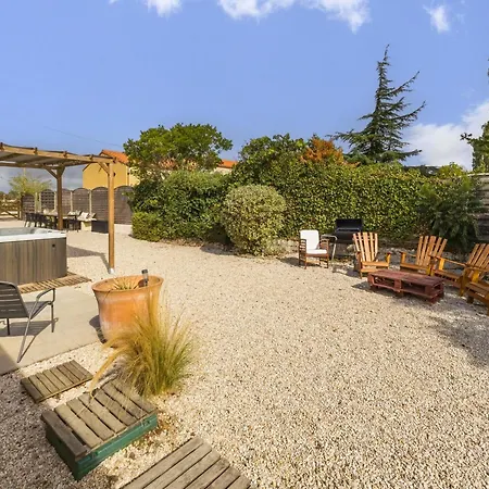 Entre Nantes Et La Avec Jacuzzi, Jardin Et Velos - Fr-1-306-1050